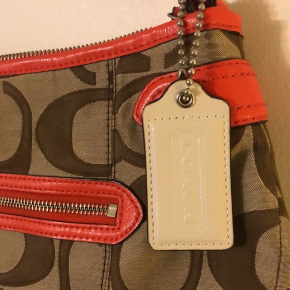 Coach Bag - Picture 3 of 7